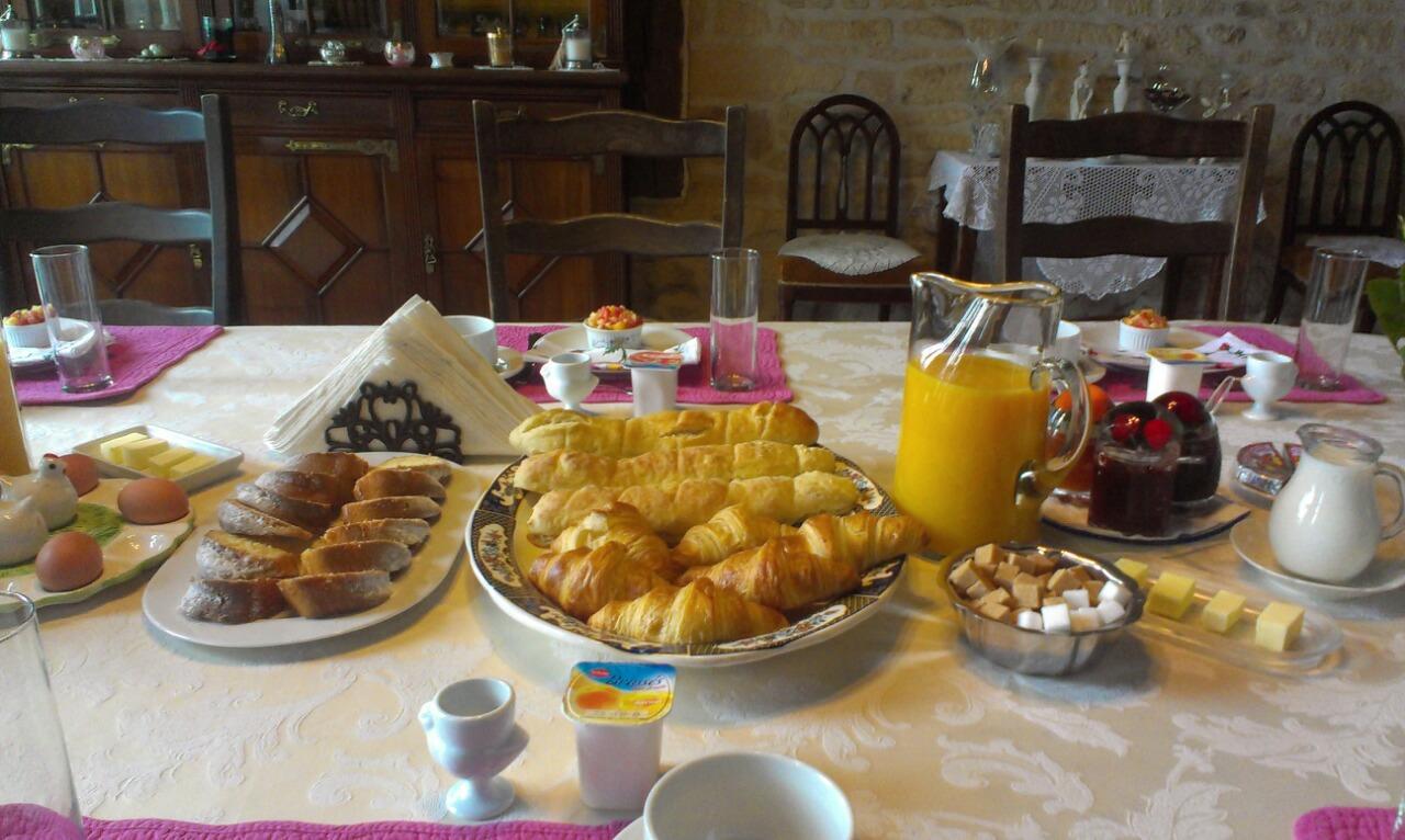 Manoir Du Lieu Rocher Hotel Saint-Pierre-Sur-Dives ภายนอก รูปภาพ