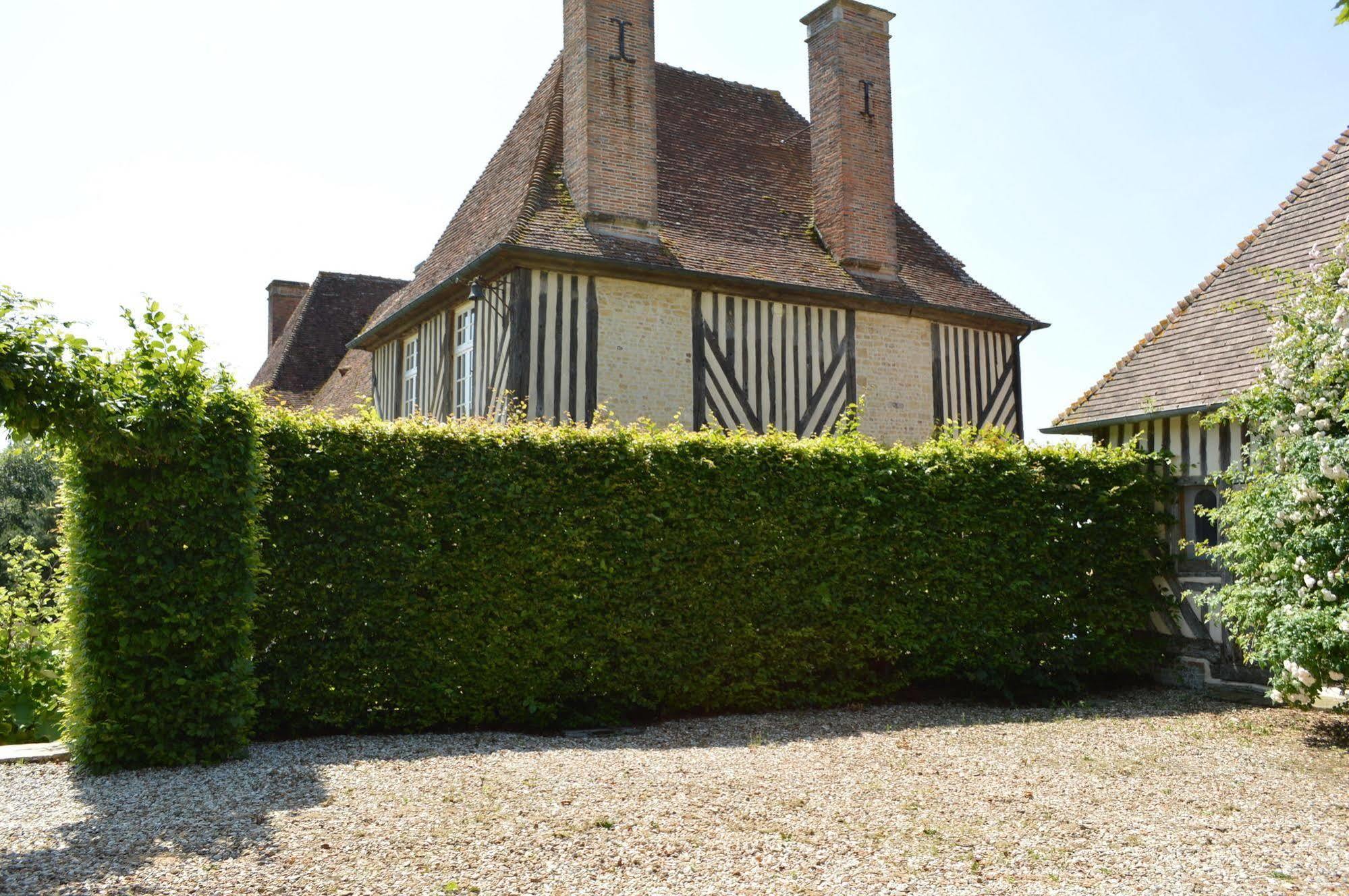 Manoir Du Lieu Rocher Hotel Saint-Pierre-Sur-Dives ภายนอก รูปภาพ