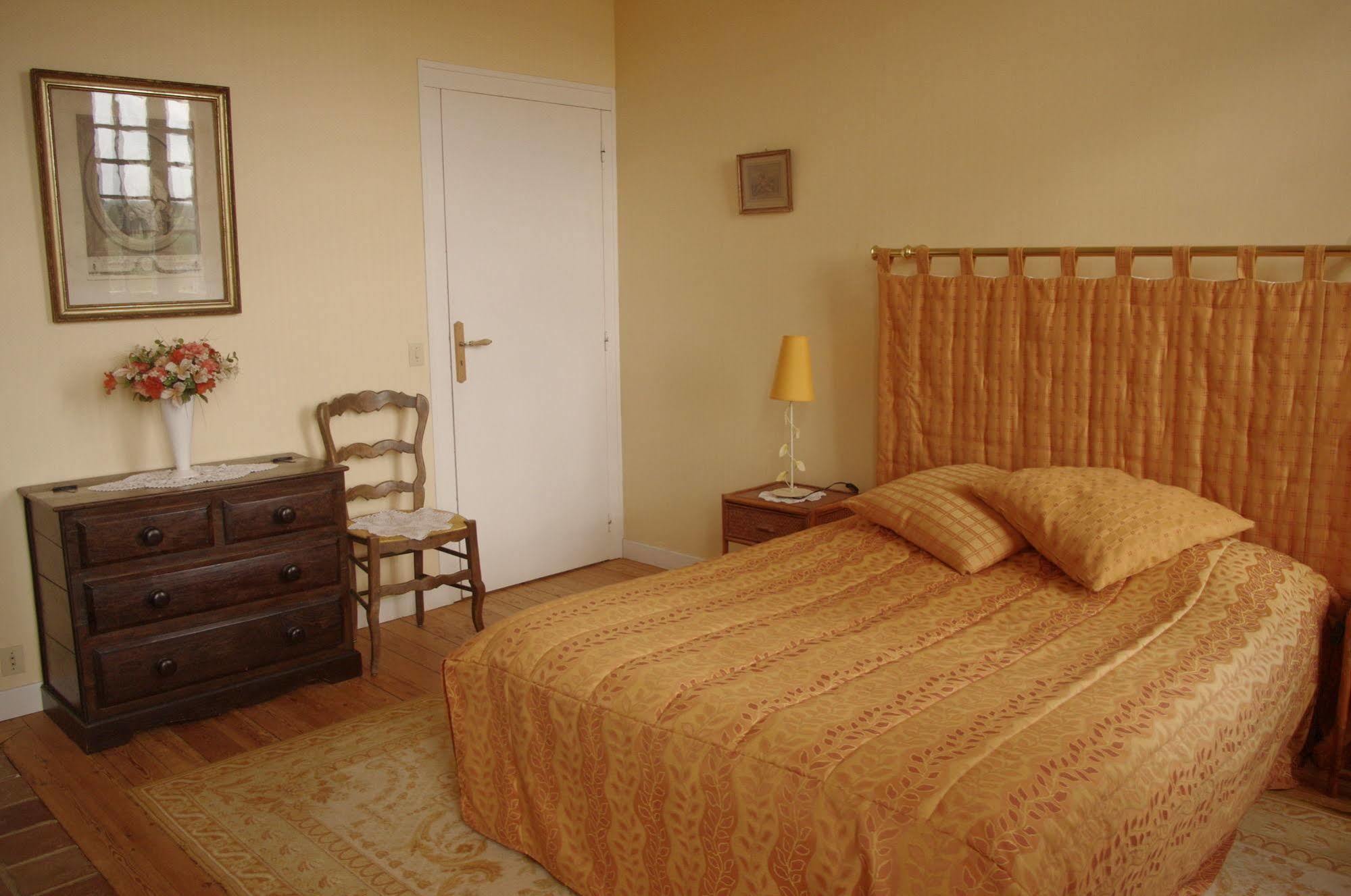 Manoir Du Lieu Rocher Hotel Saint-Pierre-Sur-Dives ภายนอก รูปภาพ